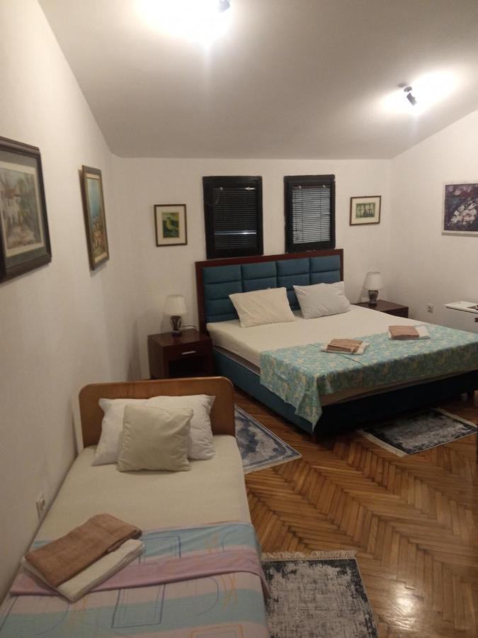 Heart Of Old Town Guesthouse 波德戈里察 外观 照片